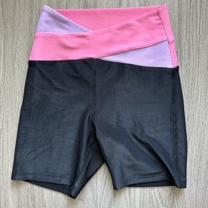 Beach Riot HW bike shorts - excellent condition/like new - fun color block print
